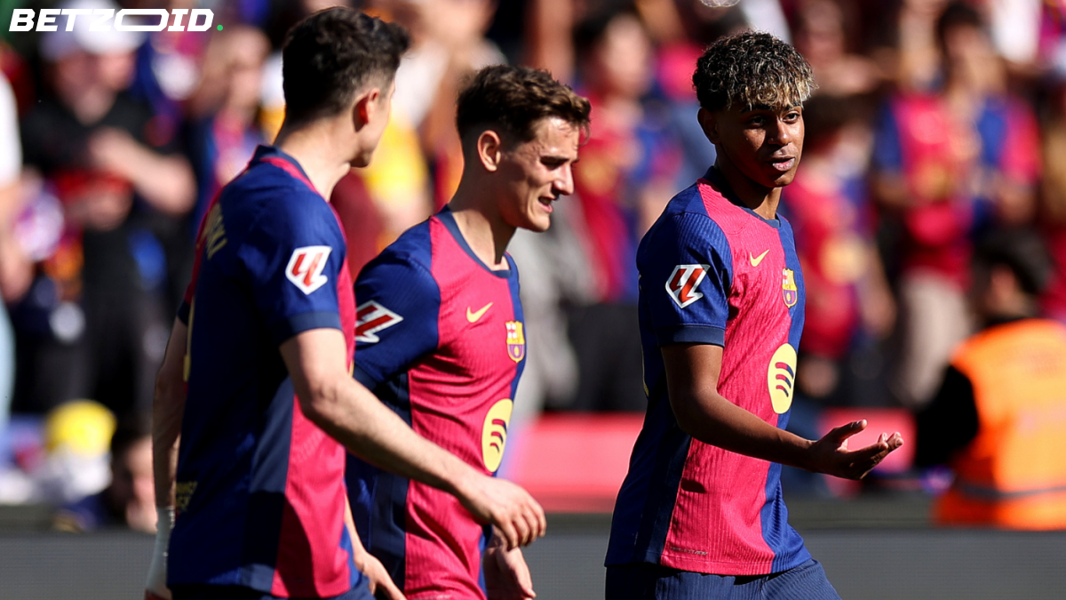 Barcelona Edge Ahead of Real Madrid in Thrilling La Liga Title Race.