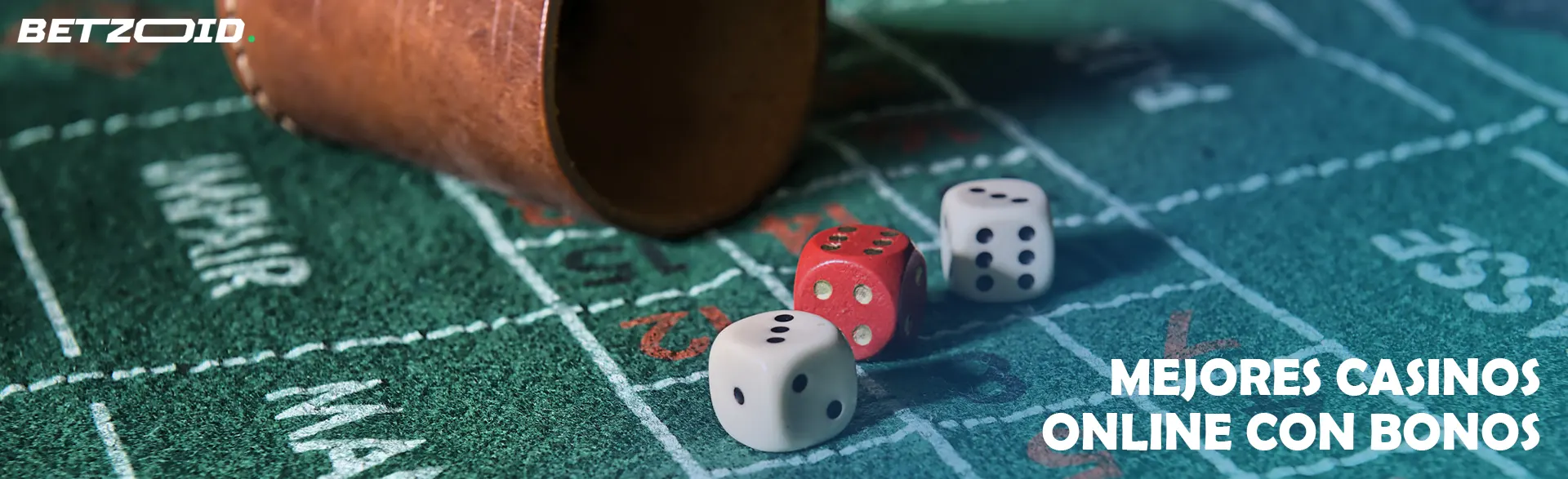 Corta en dados junto al cuenco para lanzar.