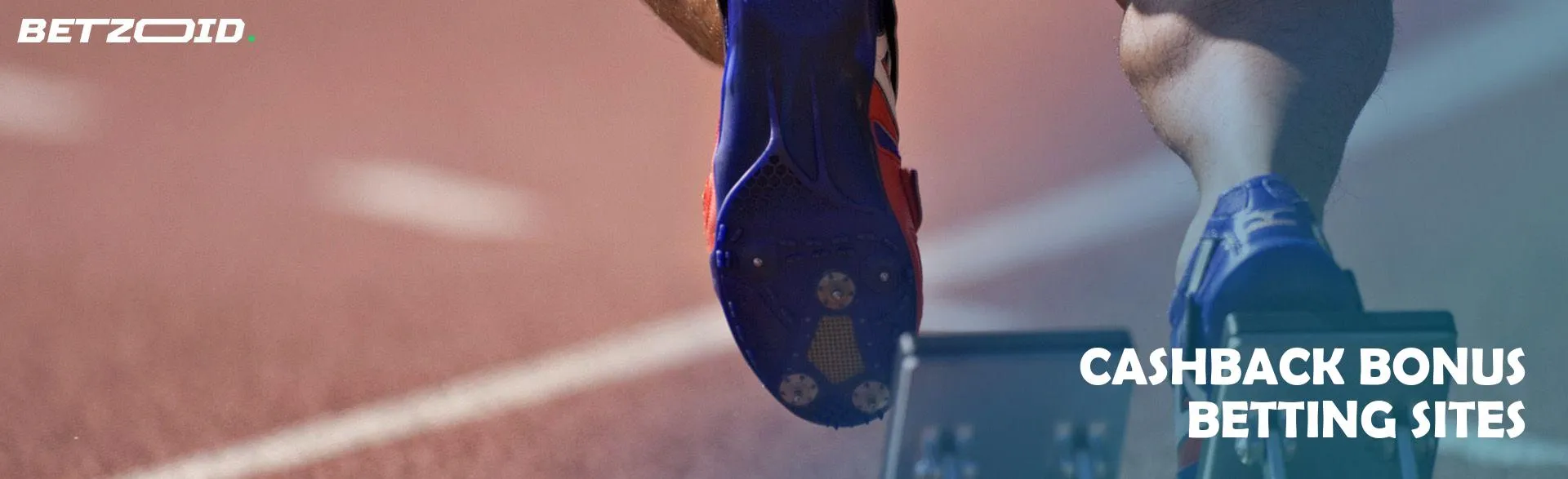 The start of the runner on the track.