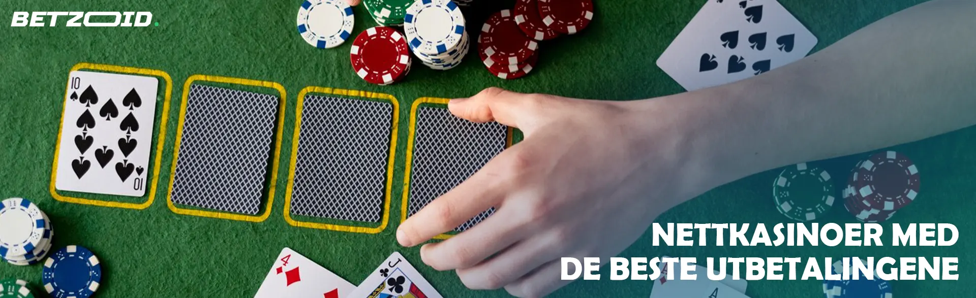 Spilleren plasserer kortene på kasinobordet.