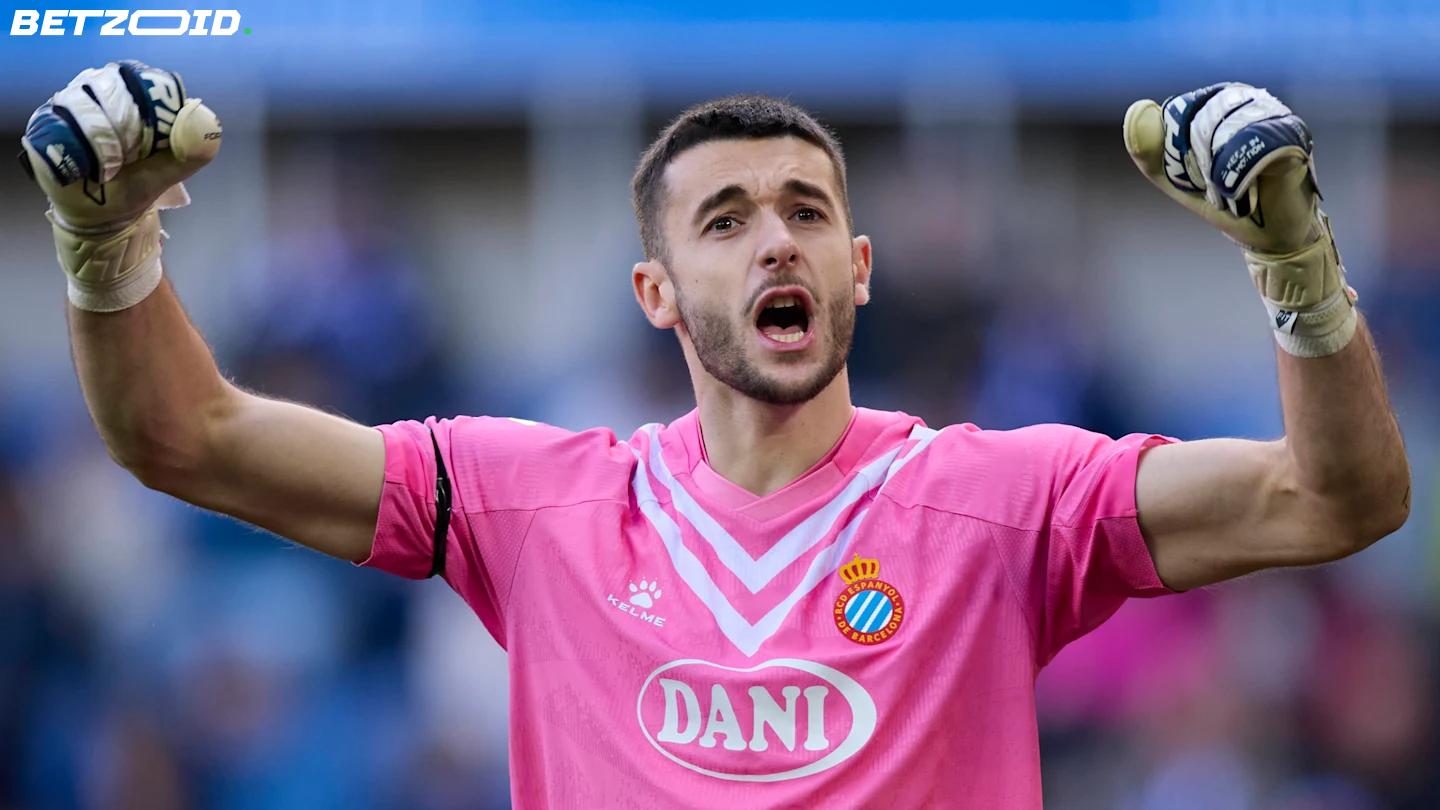 Joan Garcia Breaks Silence on Barcelona Transfer Links.