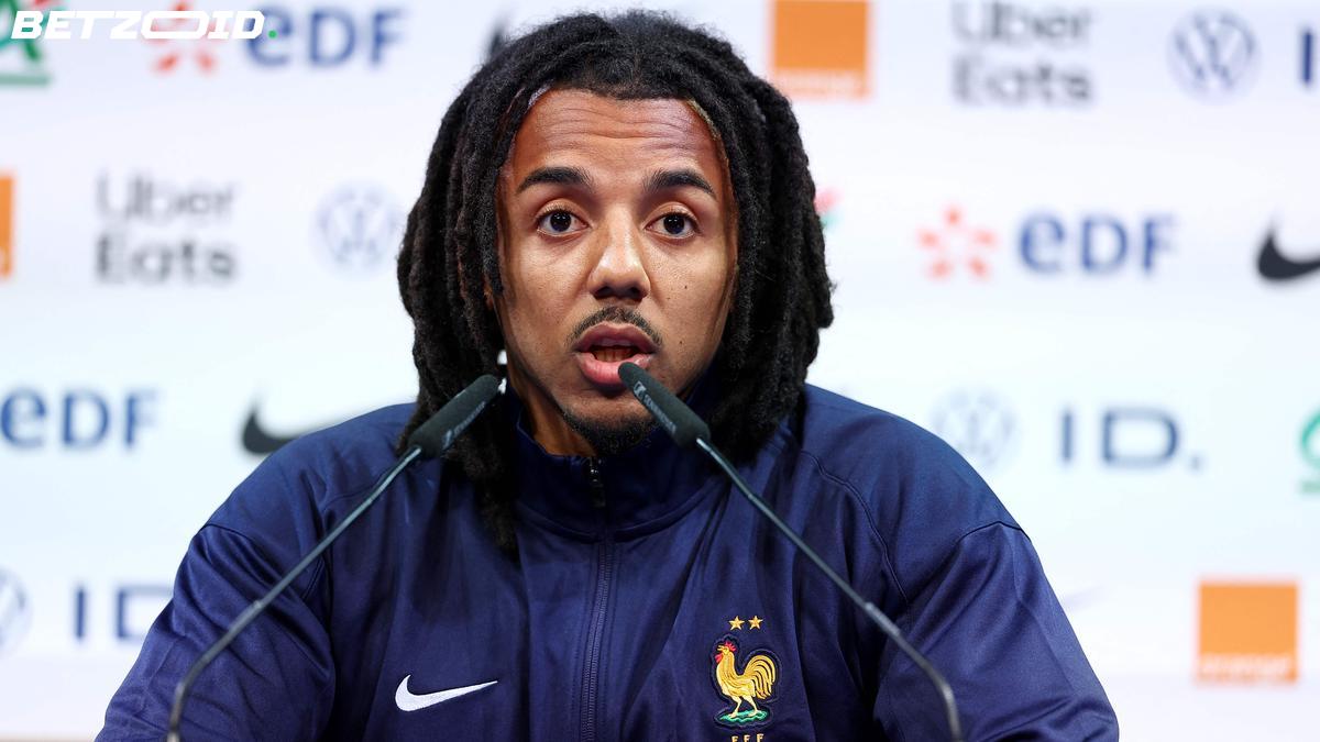Kounde Slams PSG Fans for 'Unacceptable' Insults Toward Rabiot's Family.