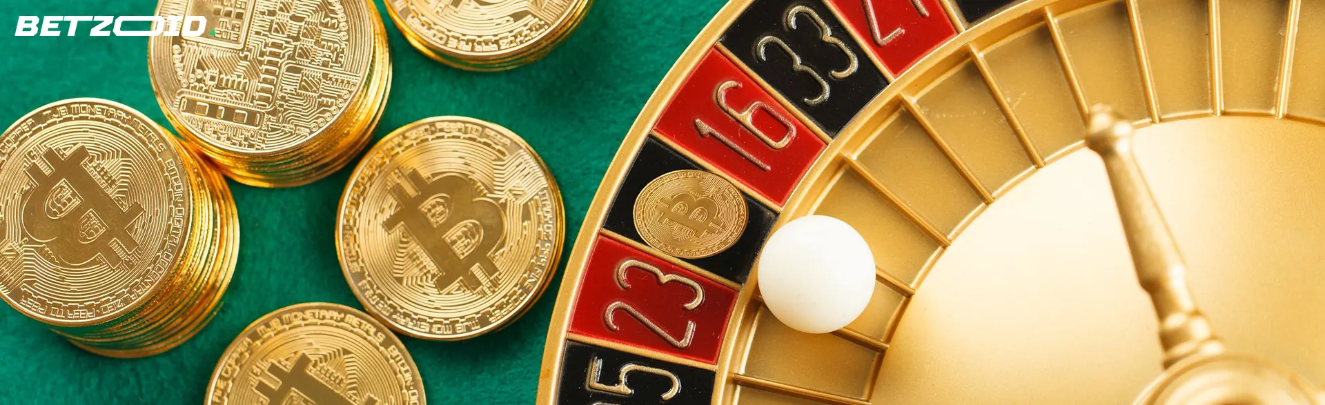 Bitcoin-Kryptowährungsmünzen neben Roulette.