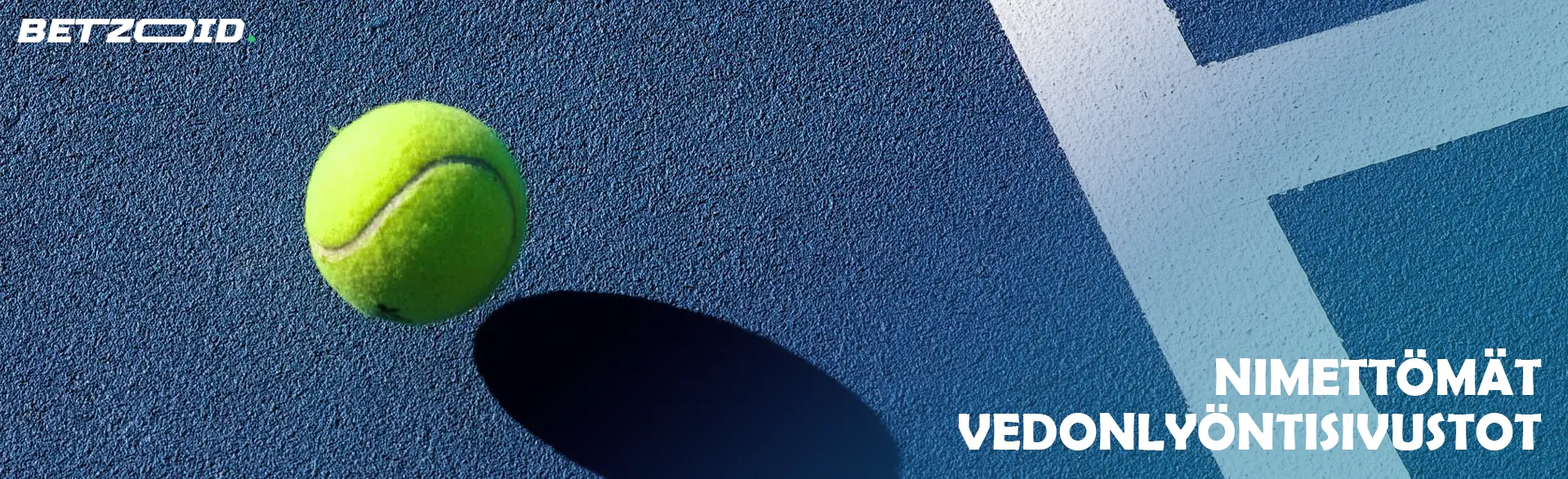 Tennispallo pomppii kentällä.