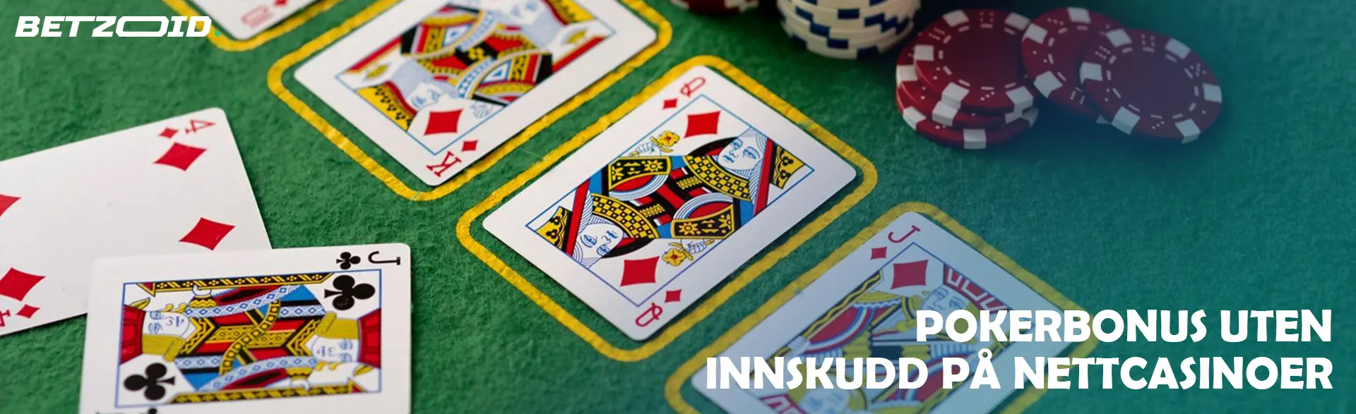 Kort ved siden av pokersjetonger.