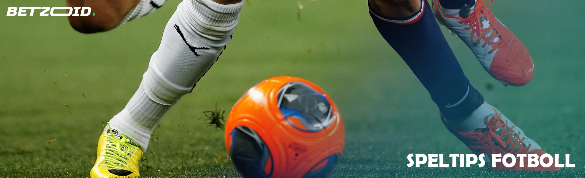 Fotbollsspelare slåss om bollen under en match.