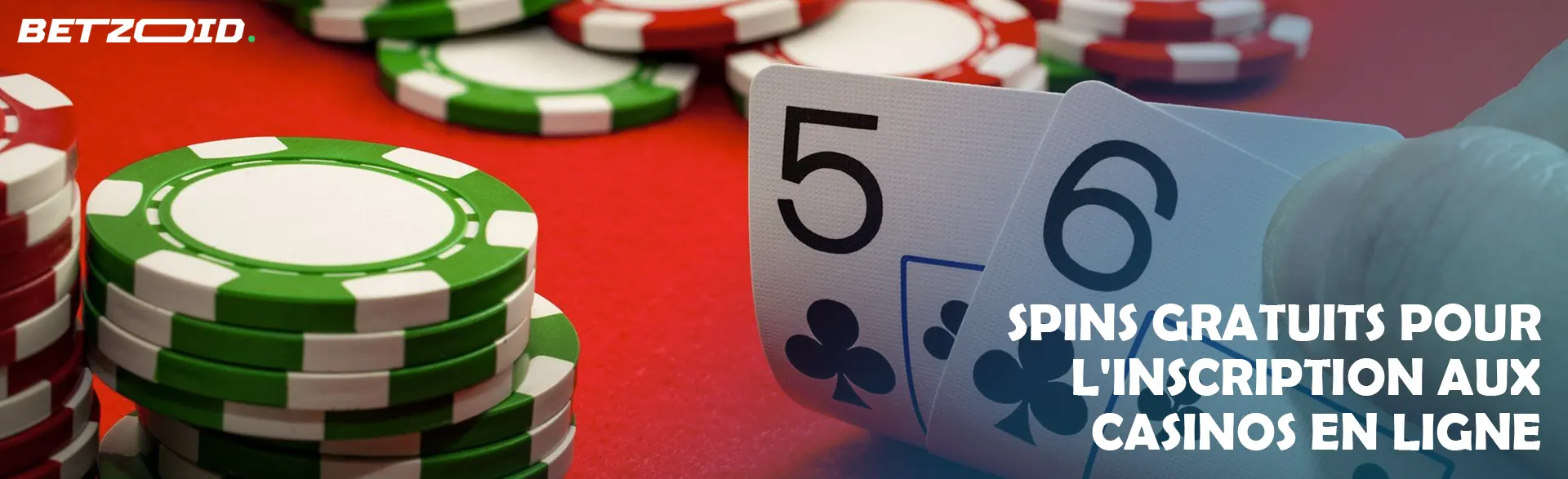 Cartes dans la main du joueur à côté des jetons.