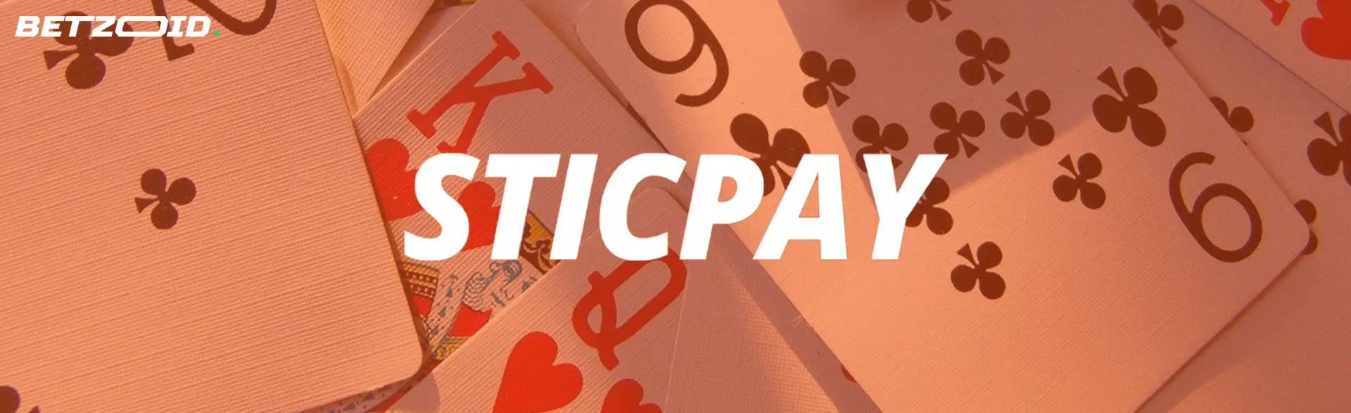 トランプの背景に Sticpay のロゴ。