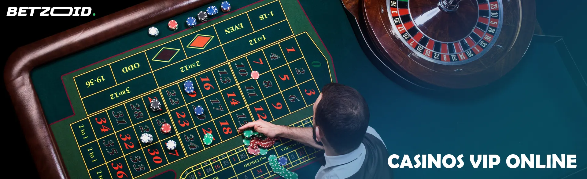 El croupier coloca las fichas en la mesa de la ruleta.